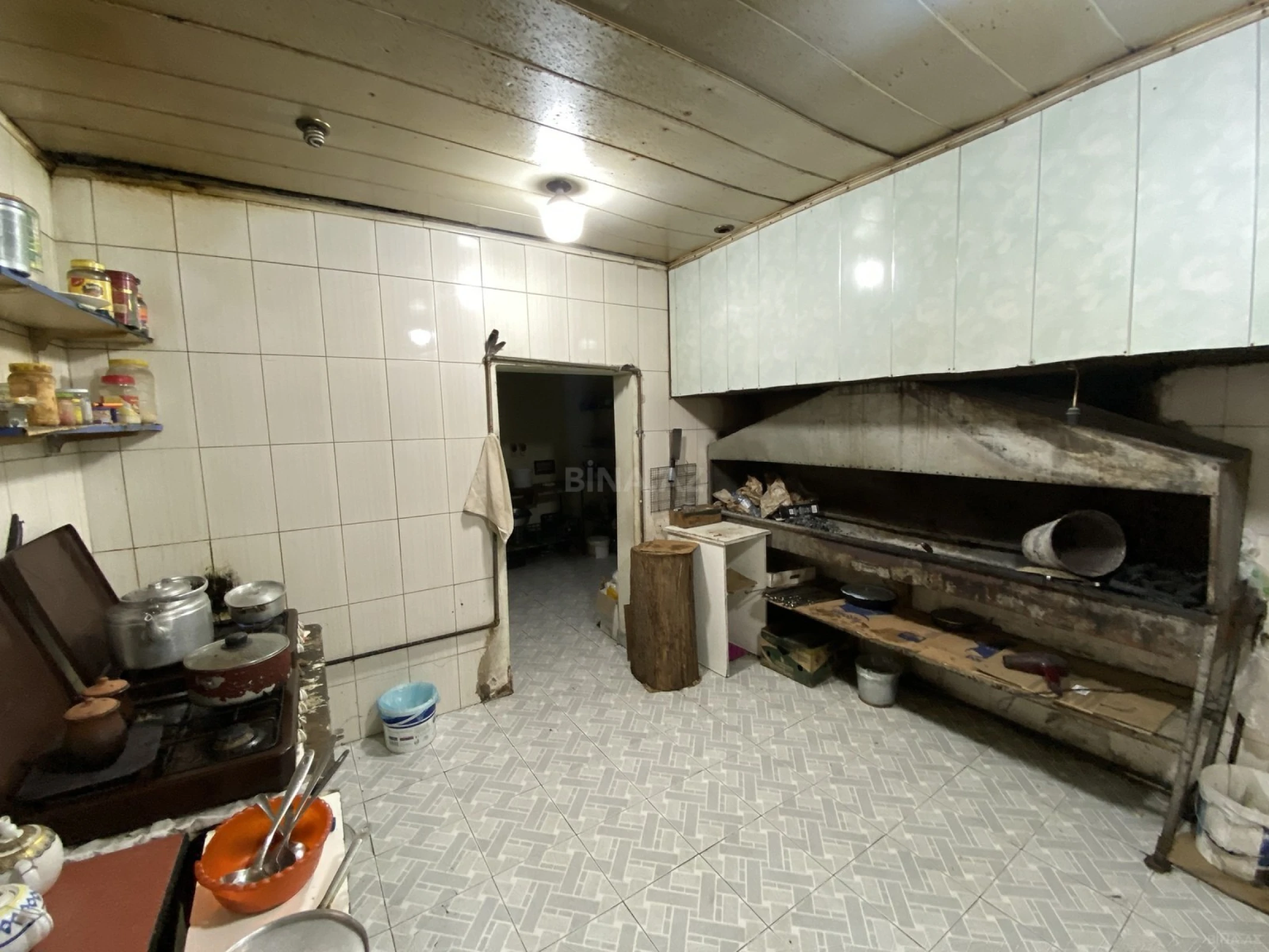 Kirayə verilir obyekt 370 m²