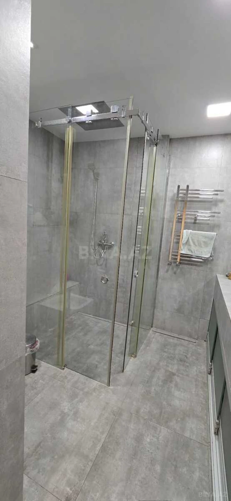 Kirayə verilir 3 otaqlı mənzil 148 m²