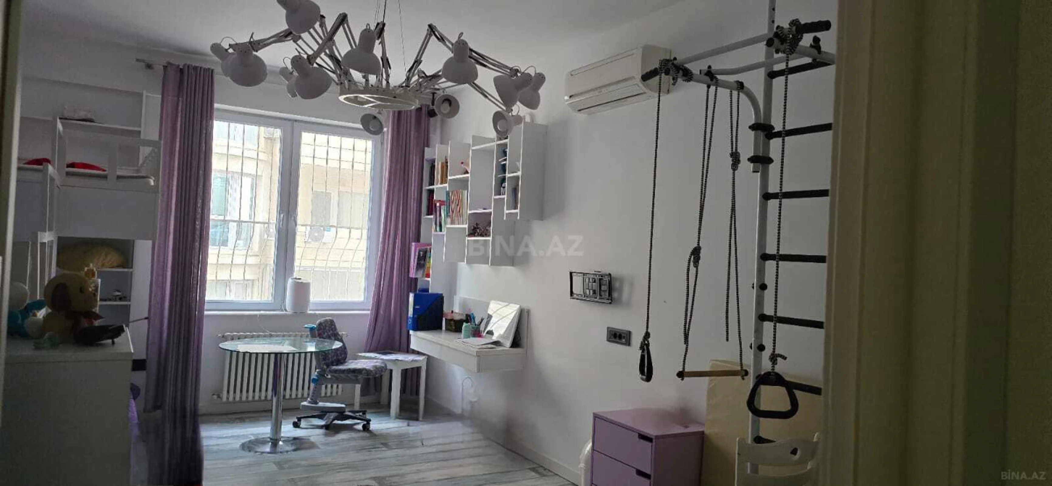 Kirayə verilir 3 otaqlı mənzil 148 m²