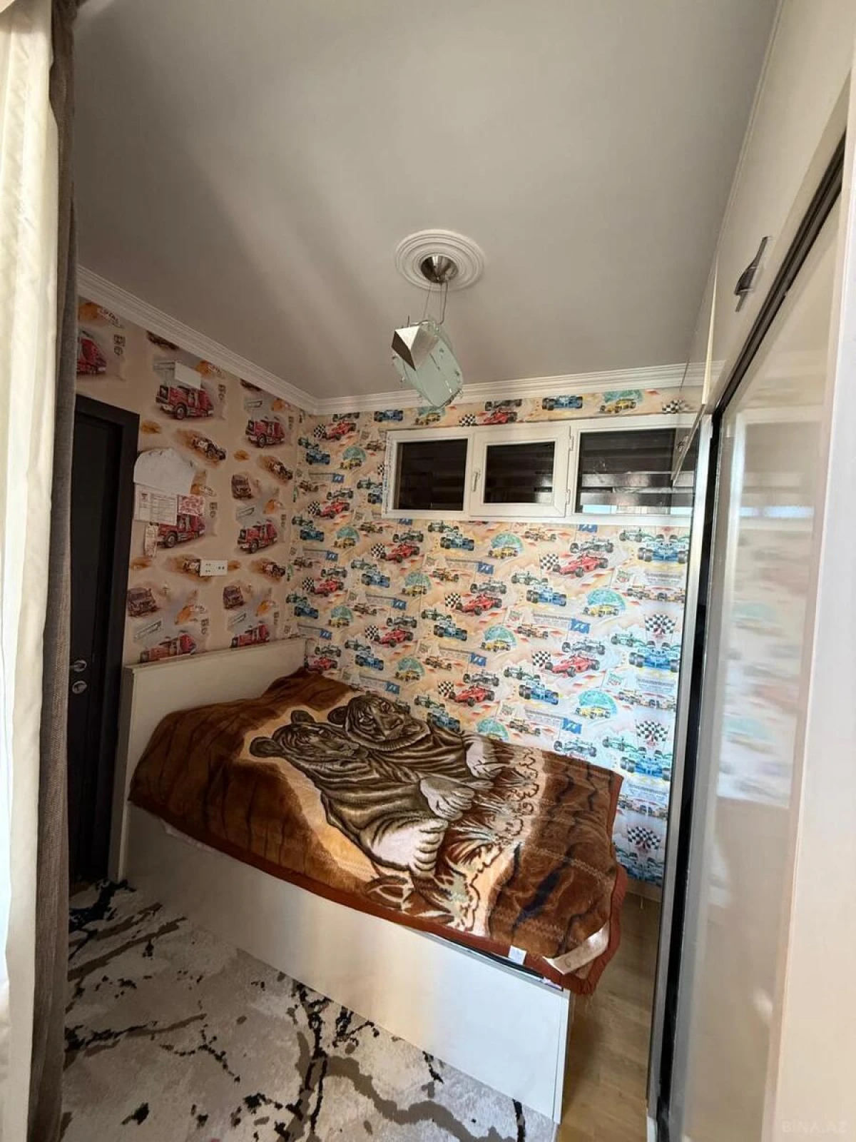 Satılır 2 otaqlı mənzil 75 m²