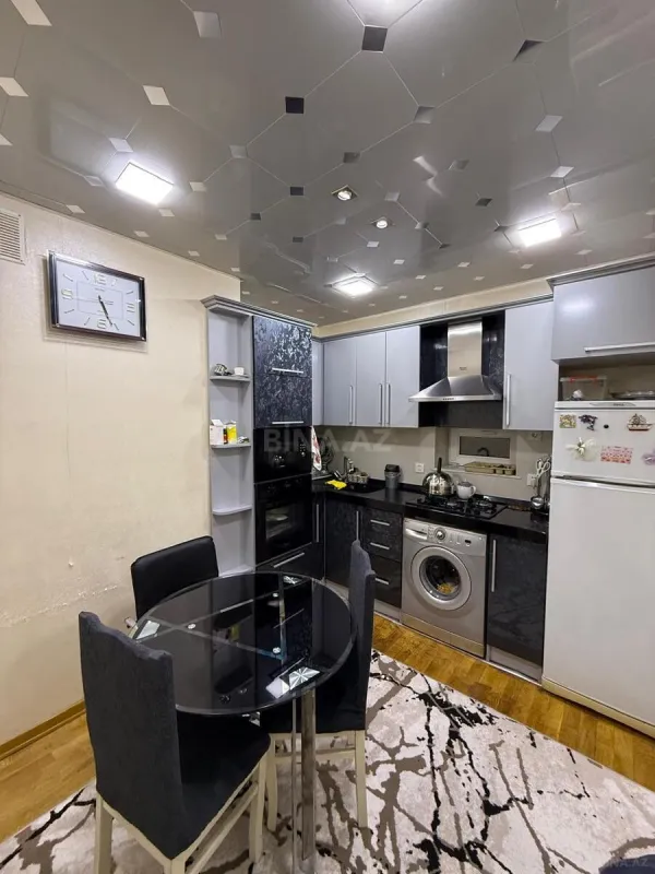 Satılır 2 otaqlı mənzil 75 m²