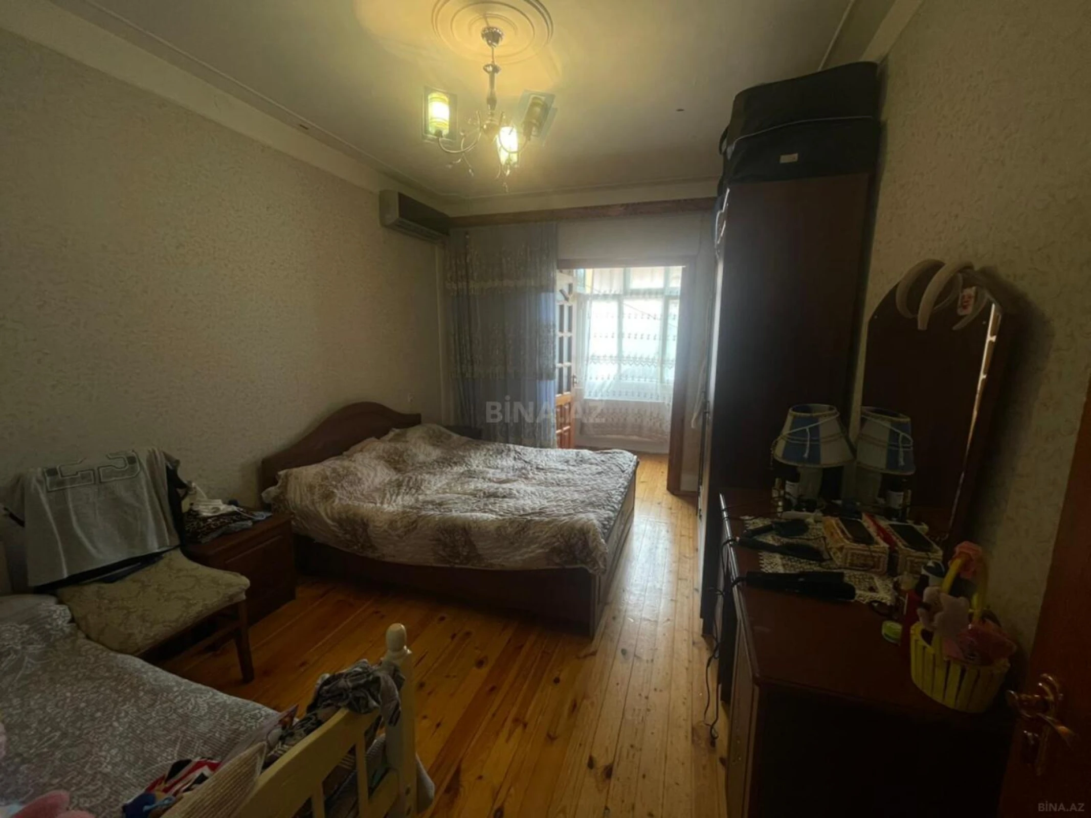Satılır 4 otaqlı mənzil 72 m²