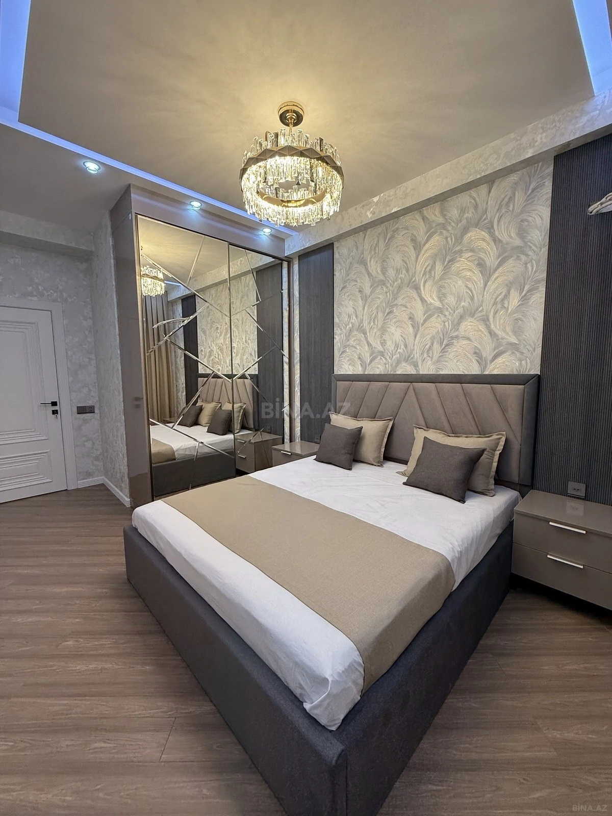 Satılır 2 otaqlı mənzil 55 m²