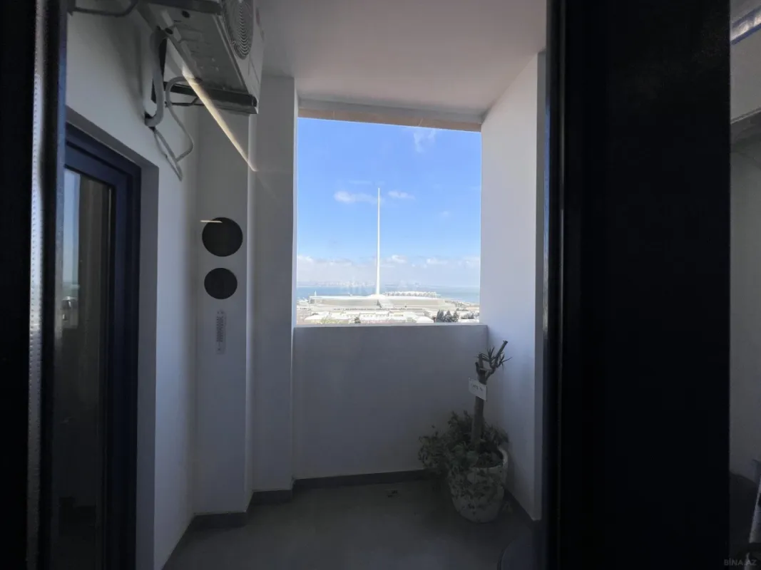 Satılır 2 otaqlı mənzil 77 m²