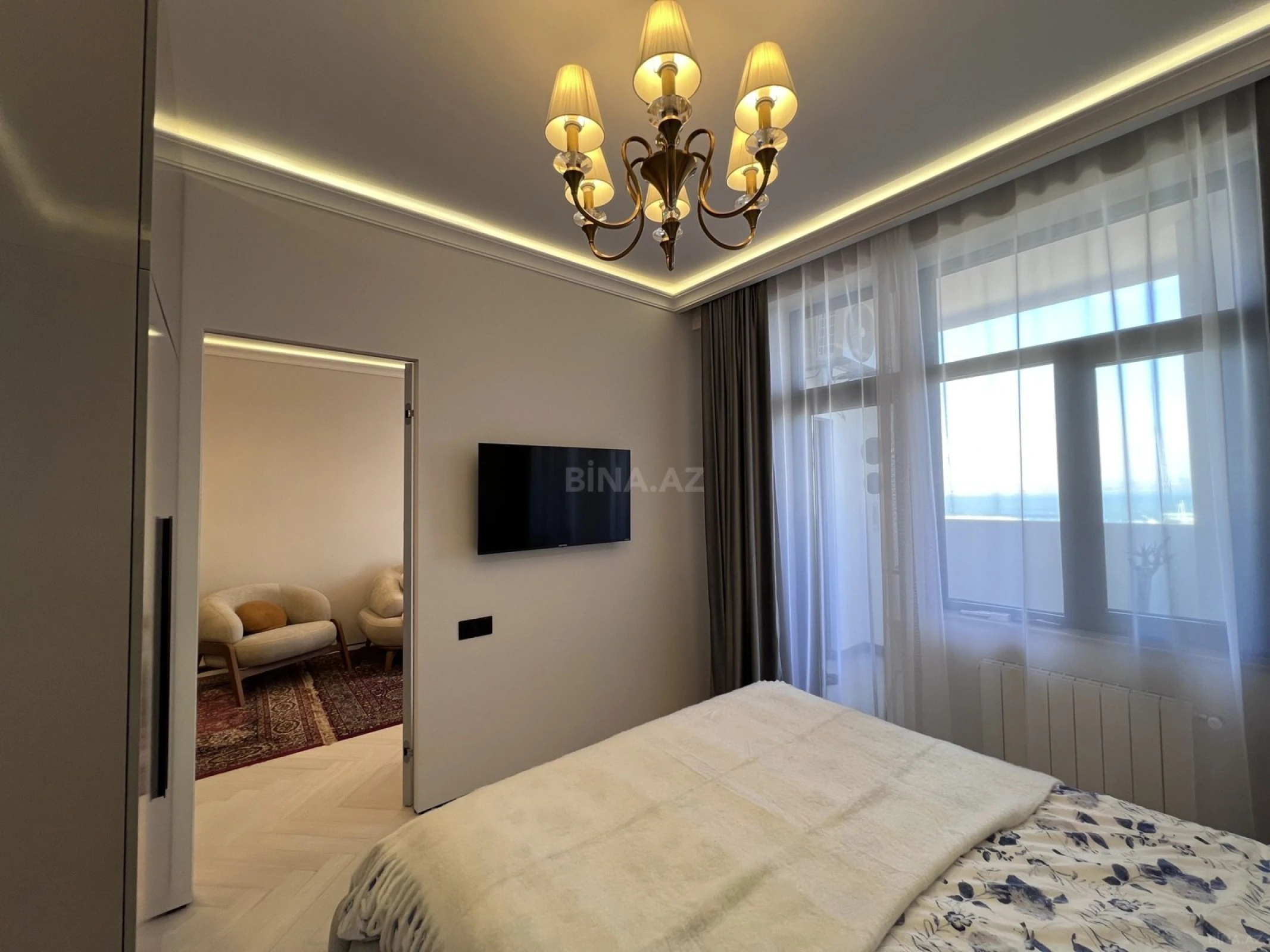 Satılır 2 otaqlı mənzil 77 m²