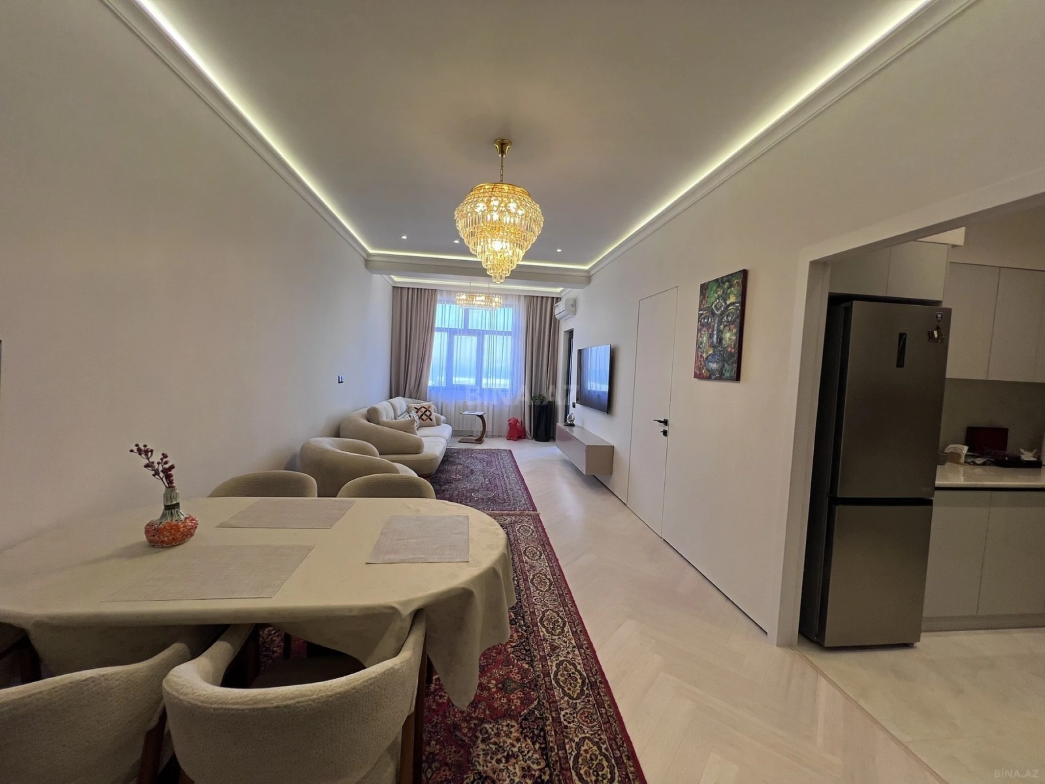 Satılır 2 otaqlı mənzil 77 m²