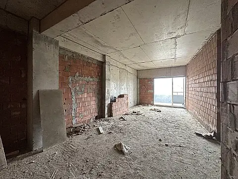 Satılır 2 otaqlı mənzil 90 m²