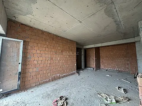 Satılır 2 otaqlı mənzil 90 m²