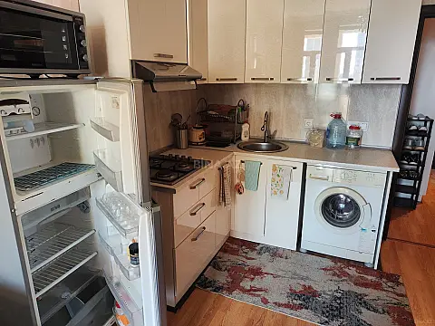 Kirayə verilir 2 otaqlı mənzil 58 m²