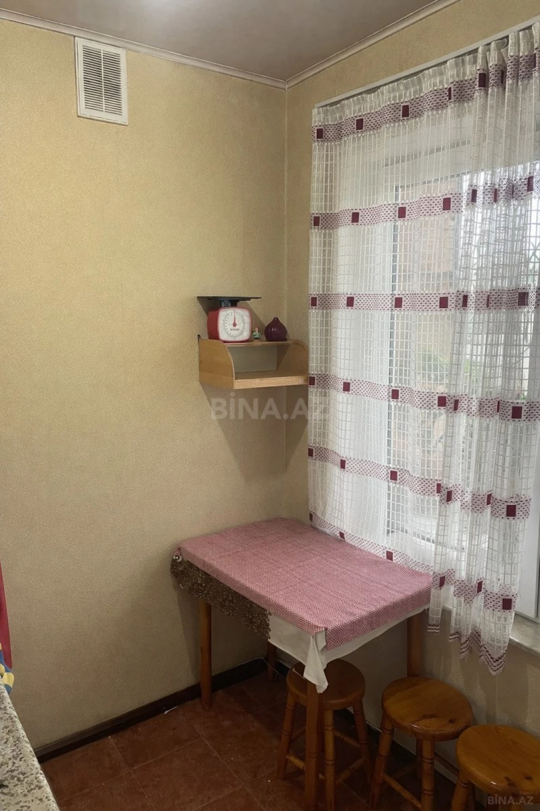 Kirayə verilir 2 otaqlı mənzil 48 m²