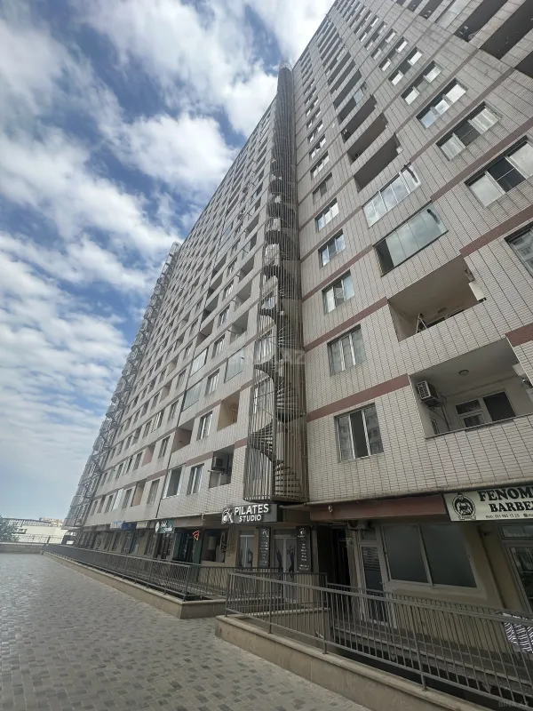 Satılır 2 otaqlı mənzil 60 m²