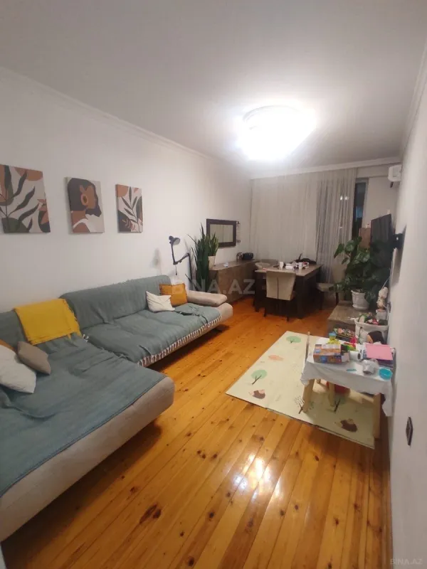 Satılır 2 otaqlı mənzil 60 m²