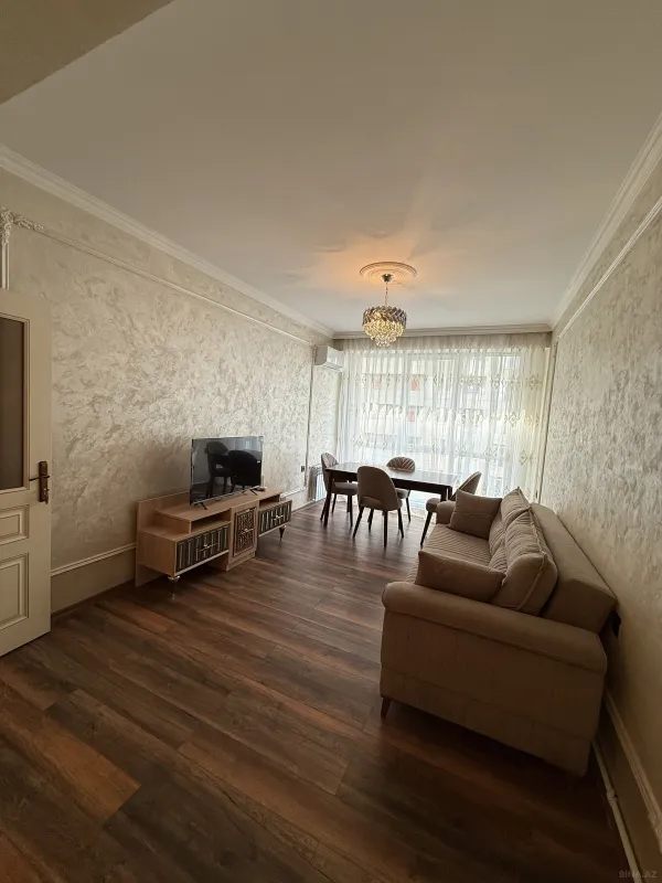 Kirayə verilir 2 otaqlı mənzil 50 m²