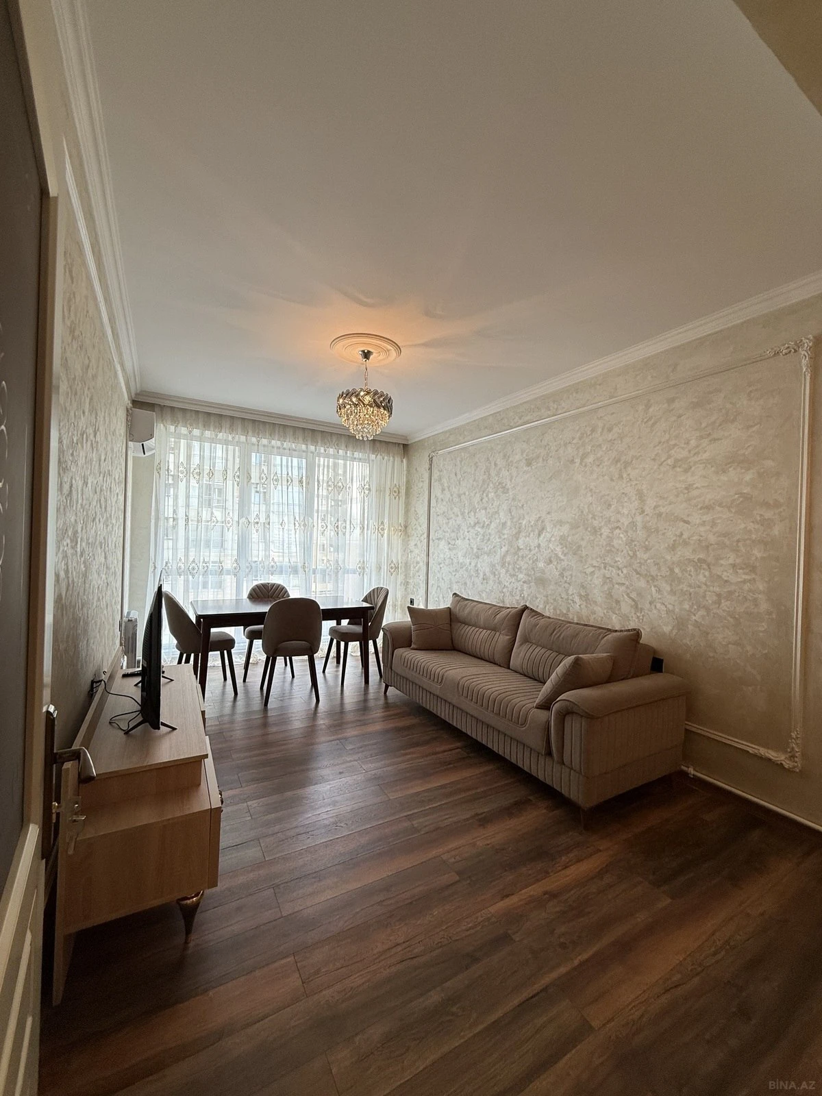 Kirayə verilir 2 otaqlı mənzil 50 m²