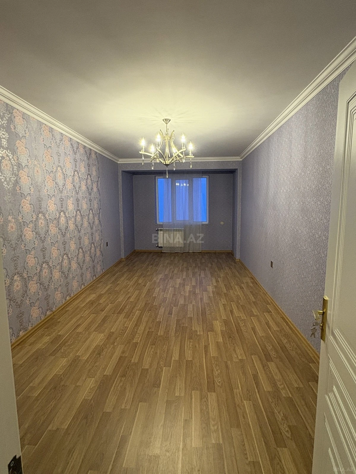 Satılır 3 otaqlı mənzil 110 m²