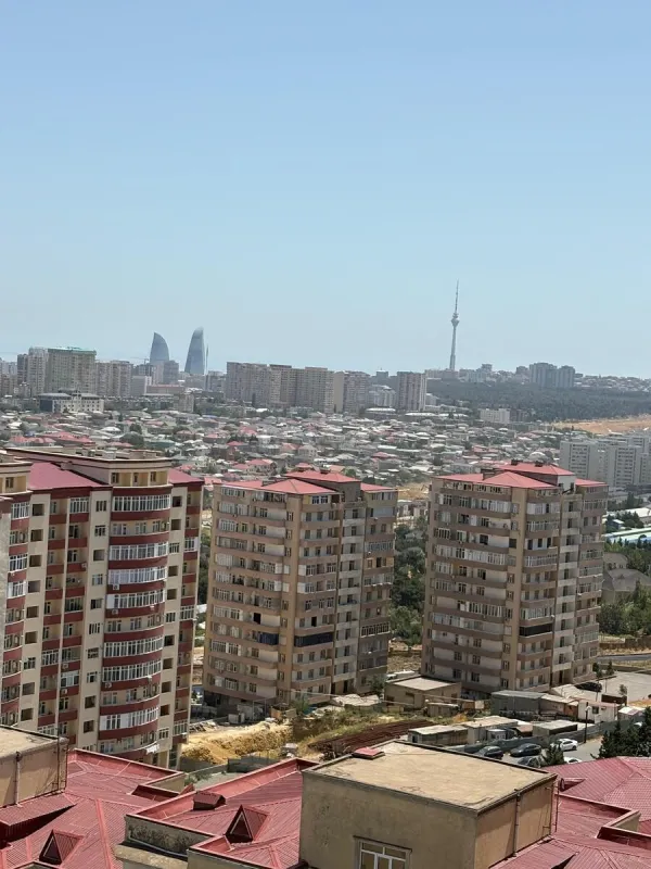 Satılır 3 otaqlı mənzil 110 m²