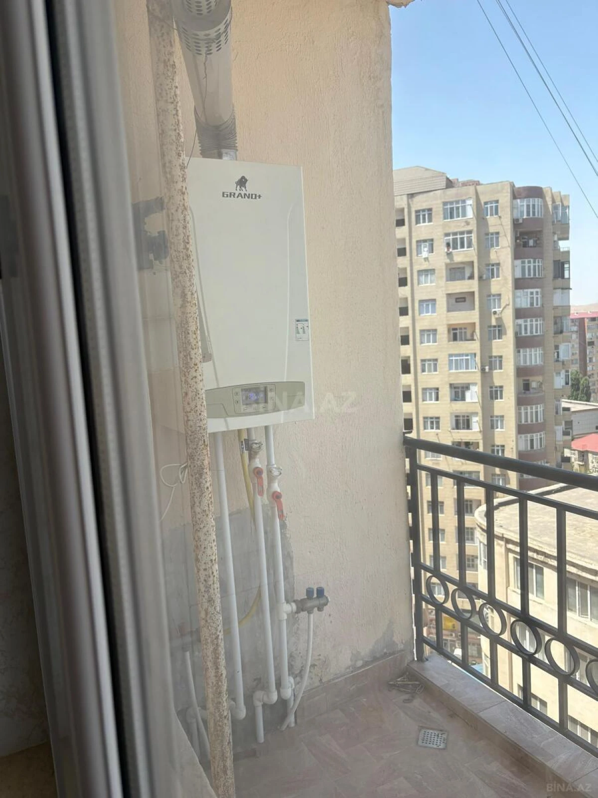 Satılır 3 otaqlı mənzil 110 m²