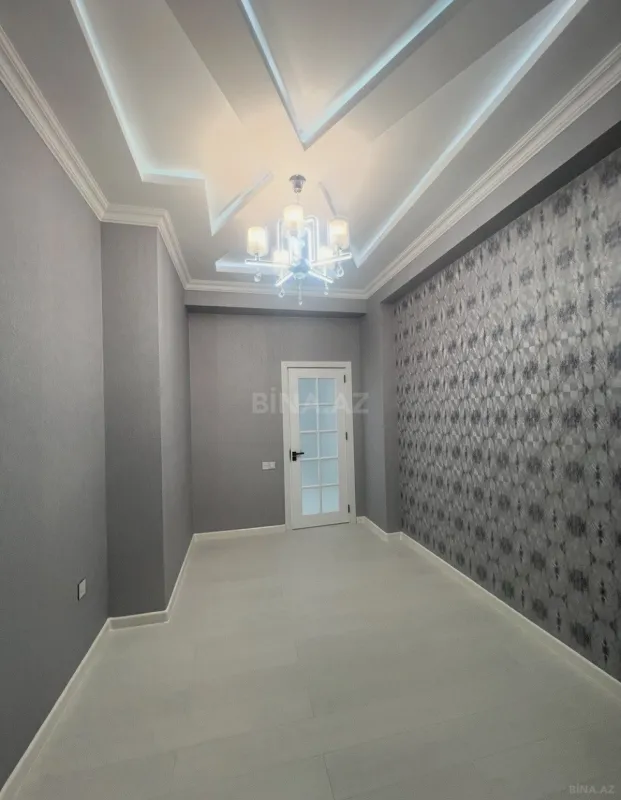 Satılır 3 otaqlı mənzil 127 m²