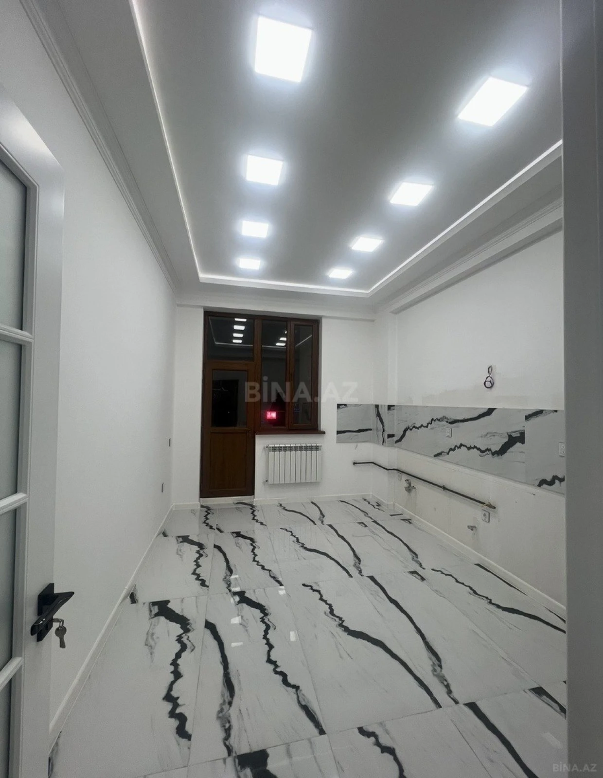 Satılır 3 otaqlı mənzil 127 m²