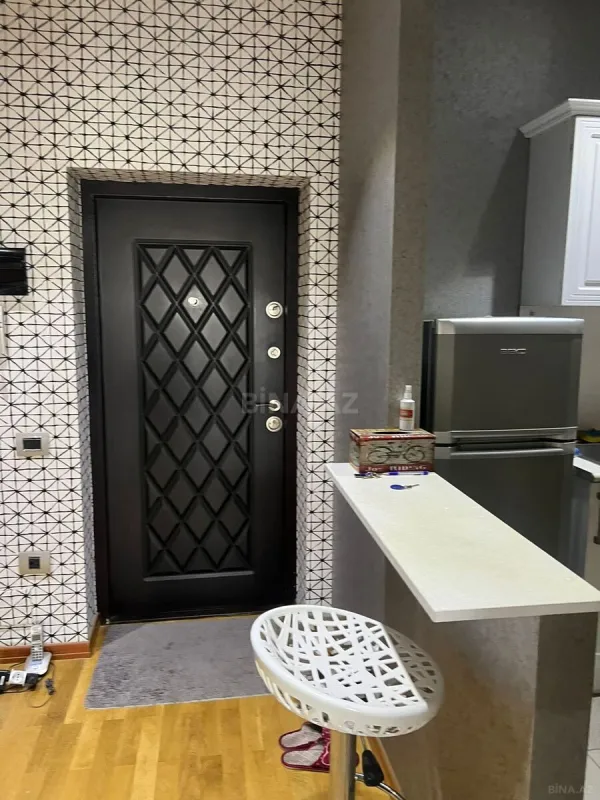 Kirayə verilir 2 otaqlı mənzil 100 m²