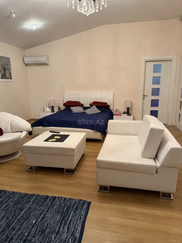 Satılır 6 otaqlı mənzil 433 m²