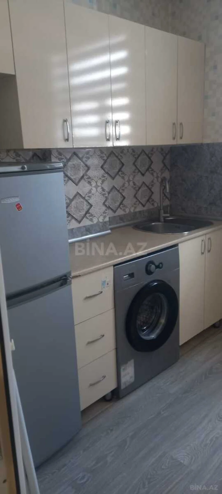 Kirayə verilir 2 otaqlı mənzil 70 m²