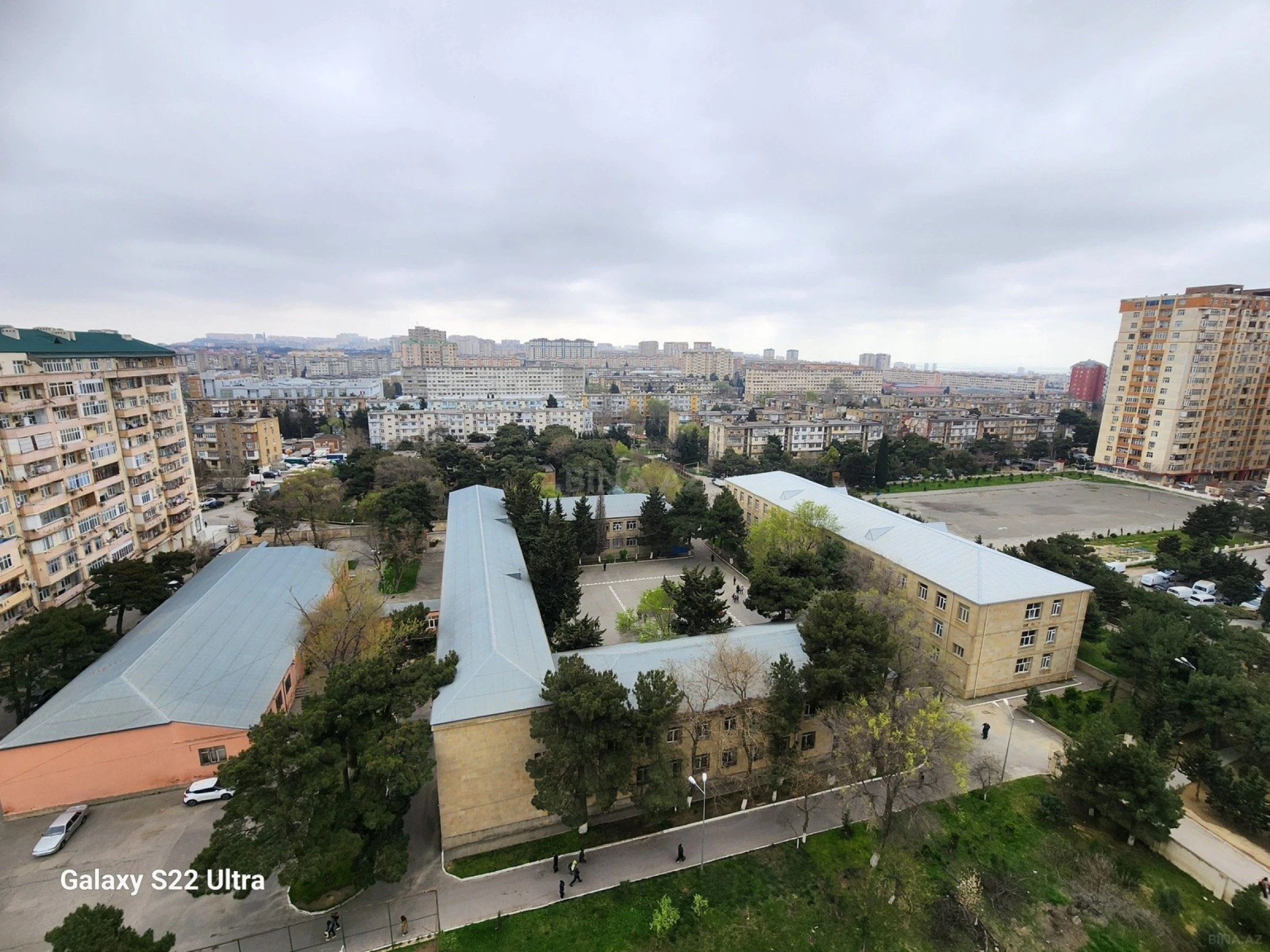 Satılır 3 otaqlı mənzil 120 m²