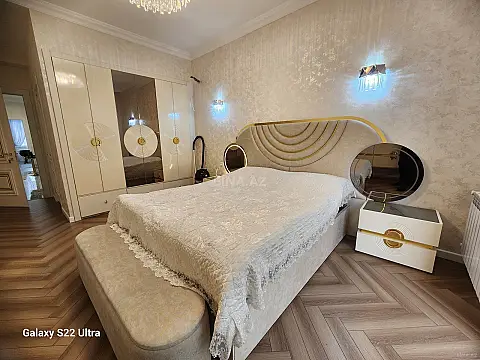 Satılır 3 otaqlı mənzil 120 m²