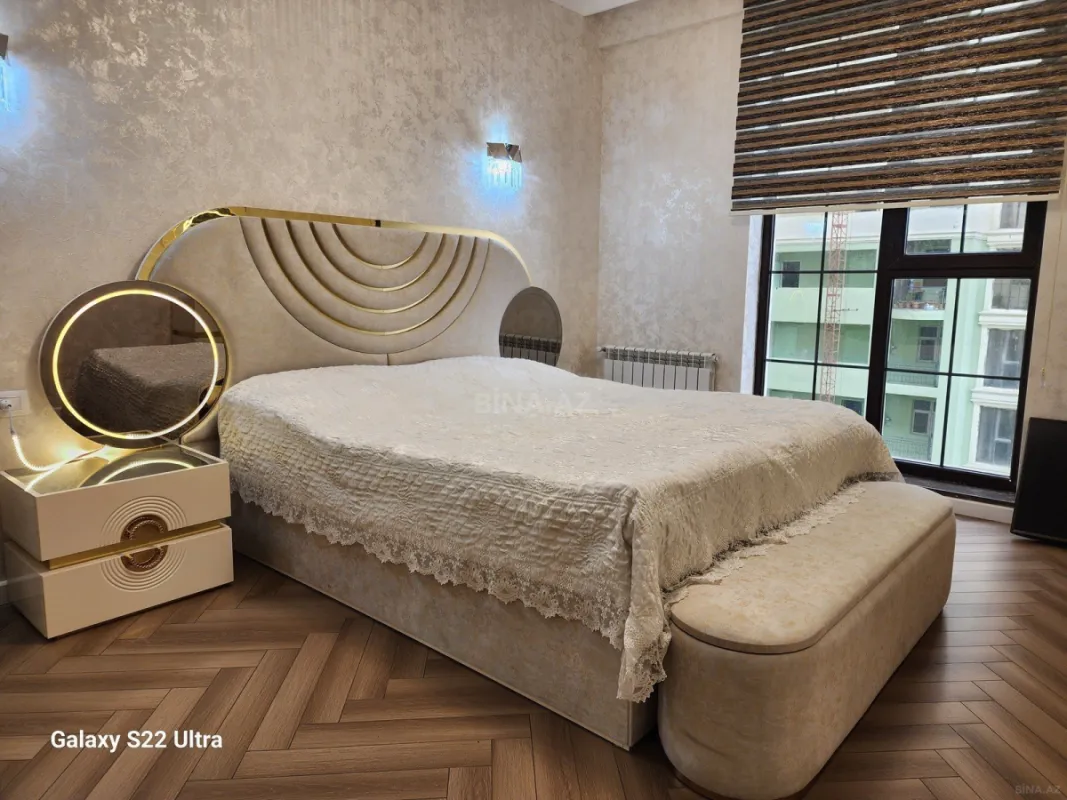 Satılır 3 otaqlı mənzil 120 m²