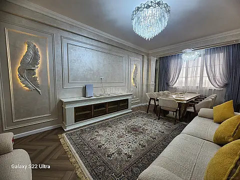 Satılır 3 otaqlı mənzil 120 m²