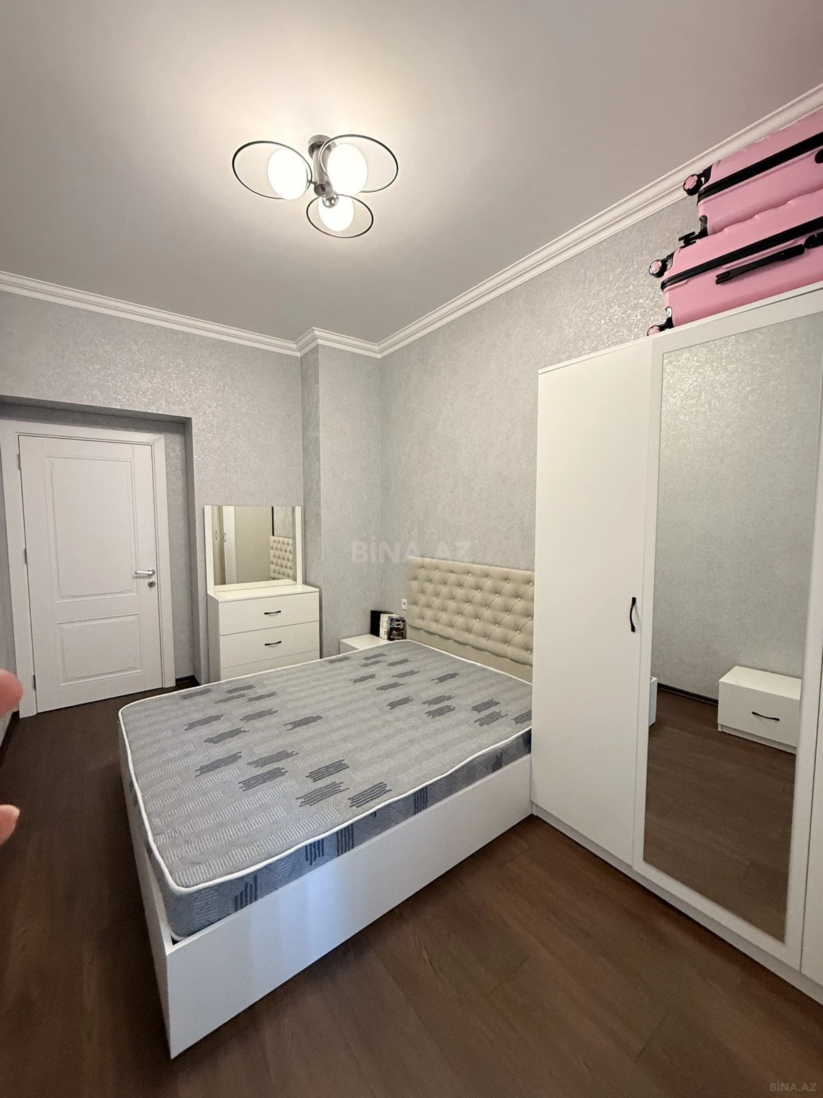 Satılır 3 otaqlı mənzil 75 m²