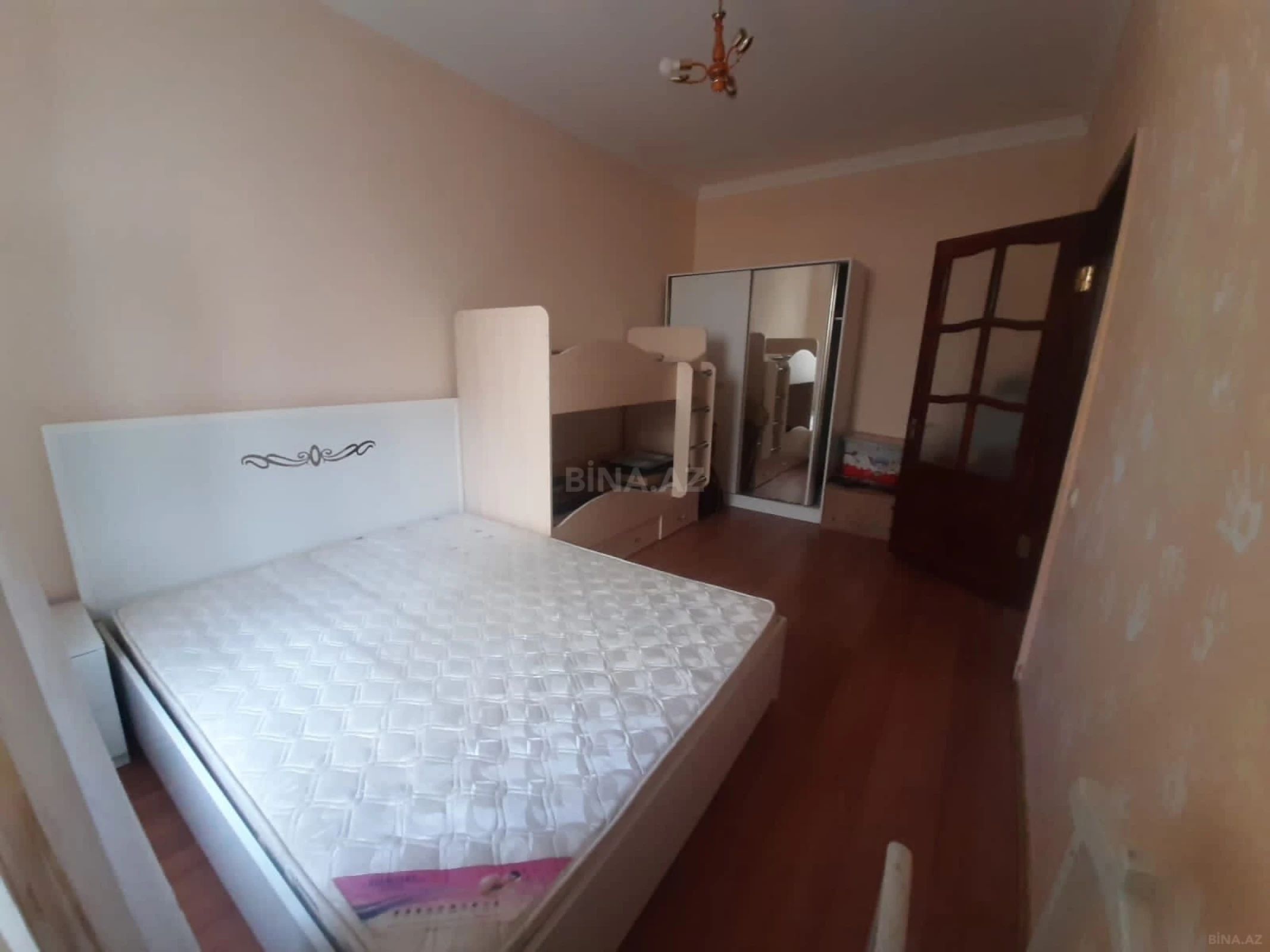 Kirayə verilir 2 otaqlı mənzil 52 m²