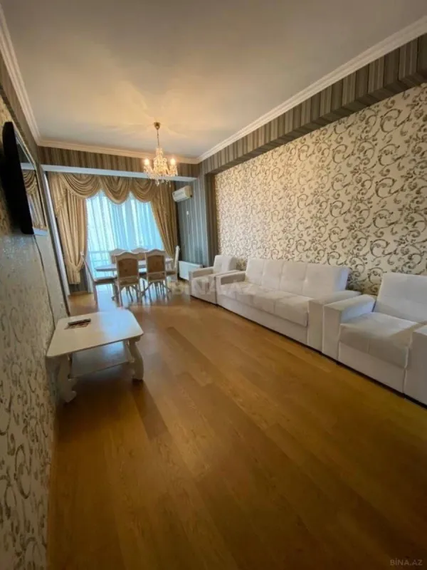 Kirayə verilir 3 otaqlı mənzil 135 m²