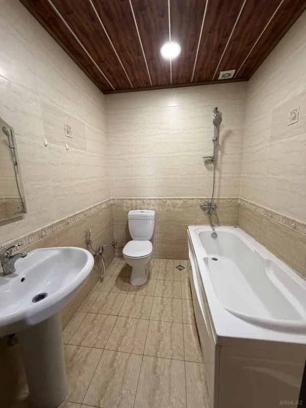 Kirayə verilir 3 otaqlı mənzil 135 m²