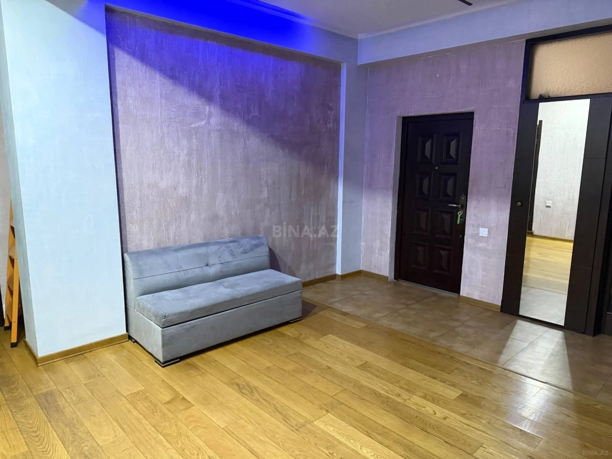 Kirayə verilir 3 otaqlı mənzil 135 m²
