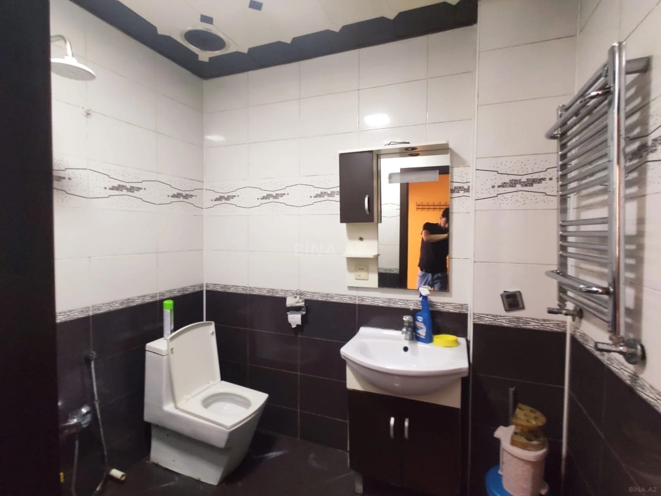 Kirayə verilir 2 otaqlı mənzil 60 m²
