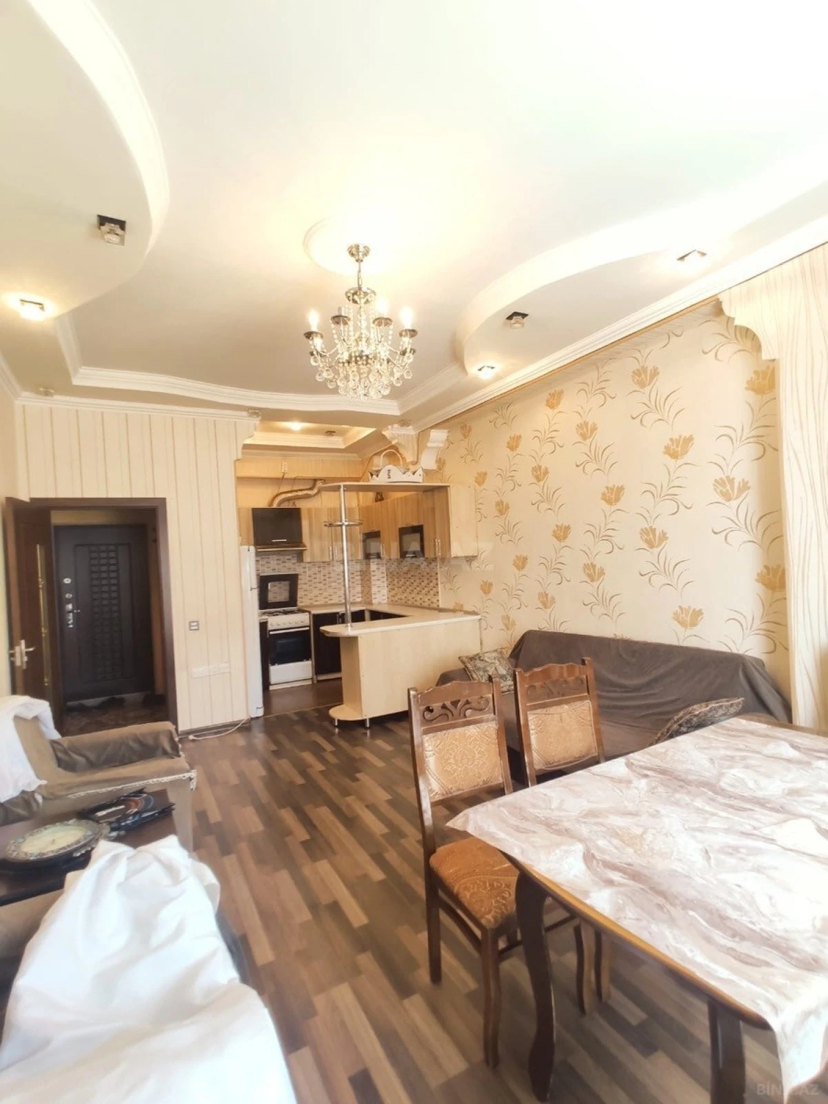 Kirayə verilir 2 otaqlı mənzil 60 m²