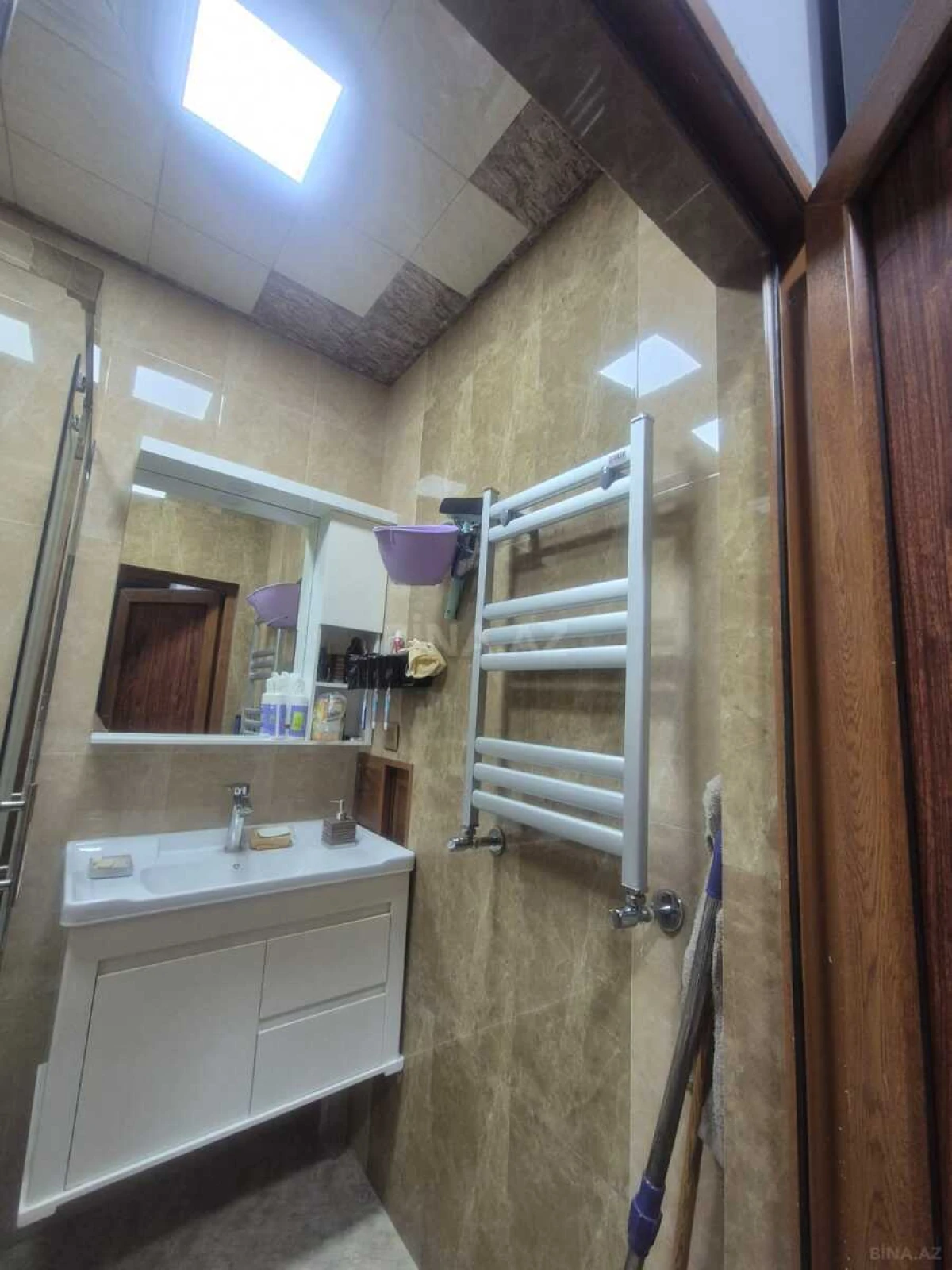 Satılır 2 otaqlı mənzil 68 m²