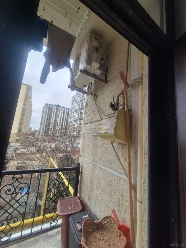 Satılır 2 otaqlı mənzil 68 m²