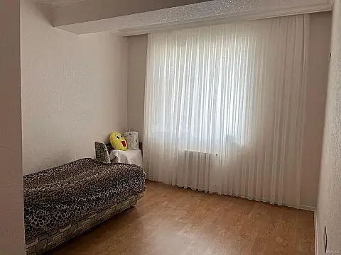 Kirayə verilir 3 otaqlı mənzil 130 m²