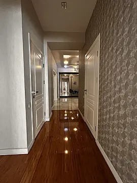 Satılır 3 otaqlı mənzil 120.5 m²