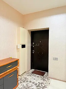 Satılır 3 otaqlı mənzil 157 m²