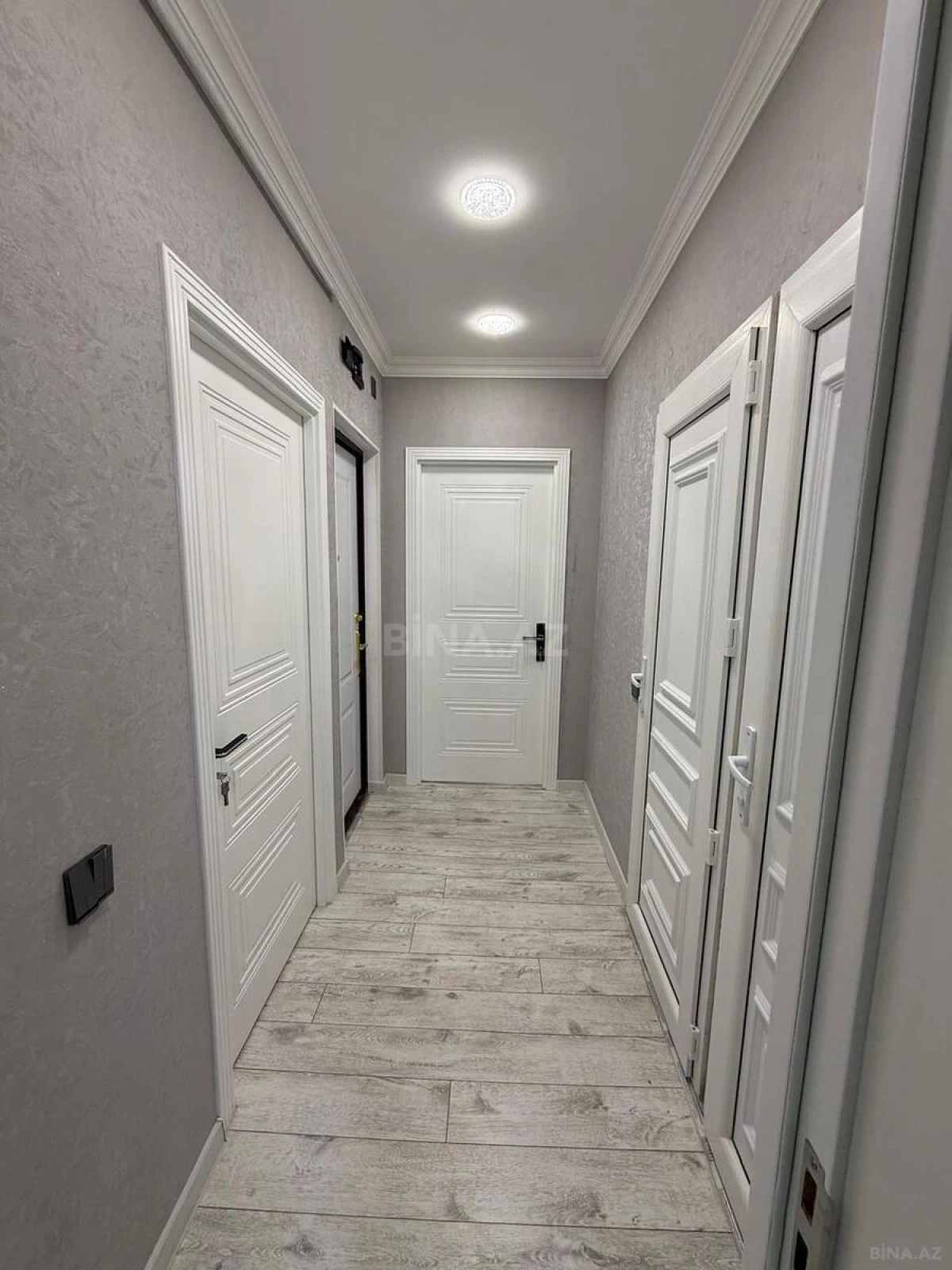 Satılır 2 otaqlı mənzil 65 m²