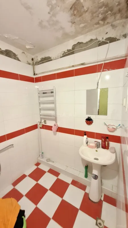 Satılır 3 otaqlı mənzil 90 m²