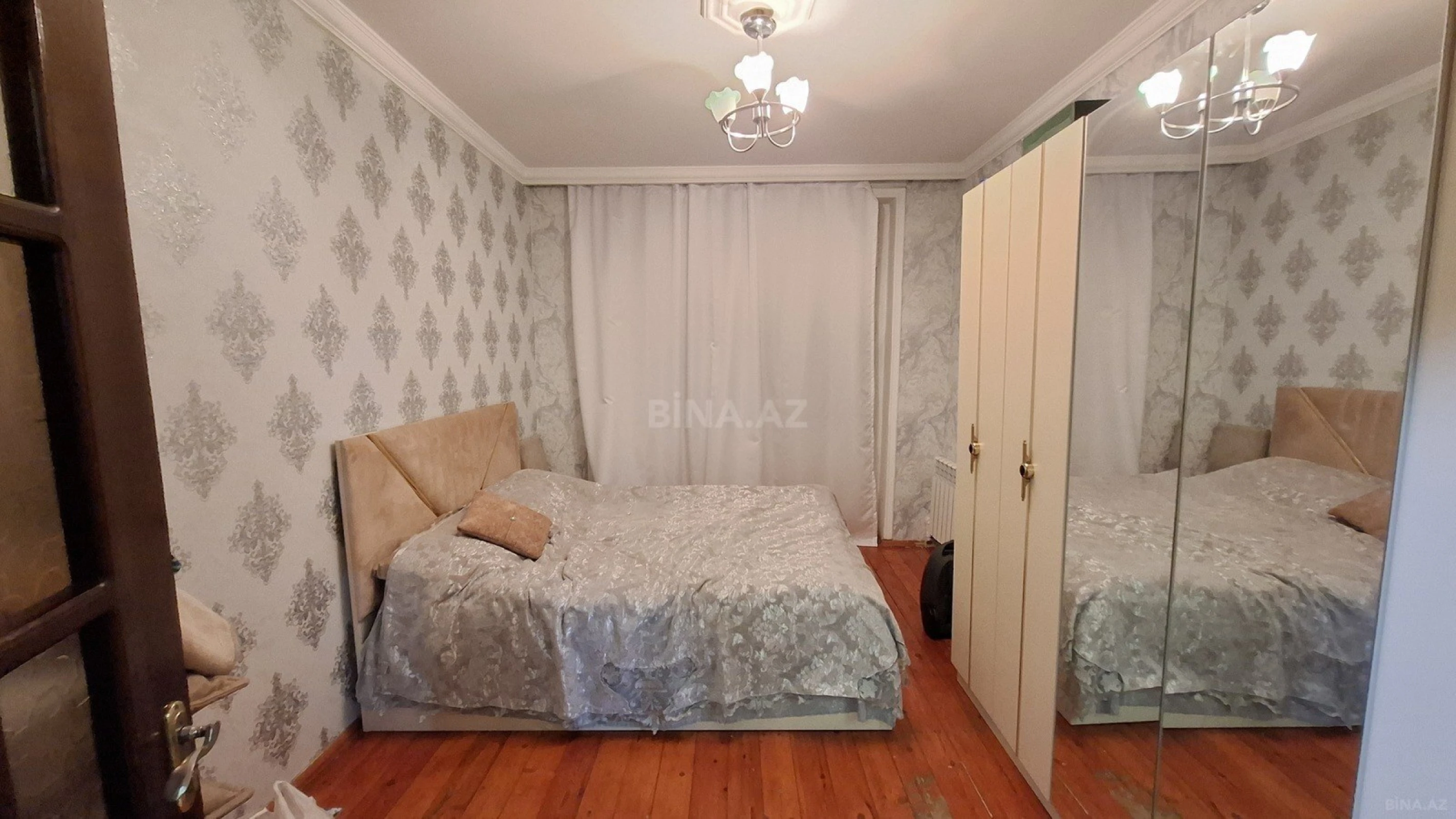 Satılır 3 otaqlı mənzil 90 m²