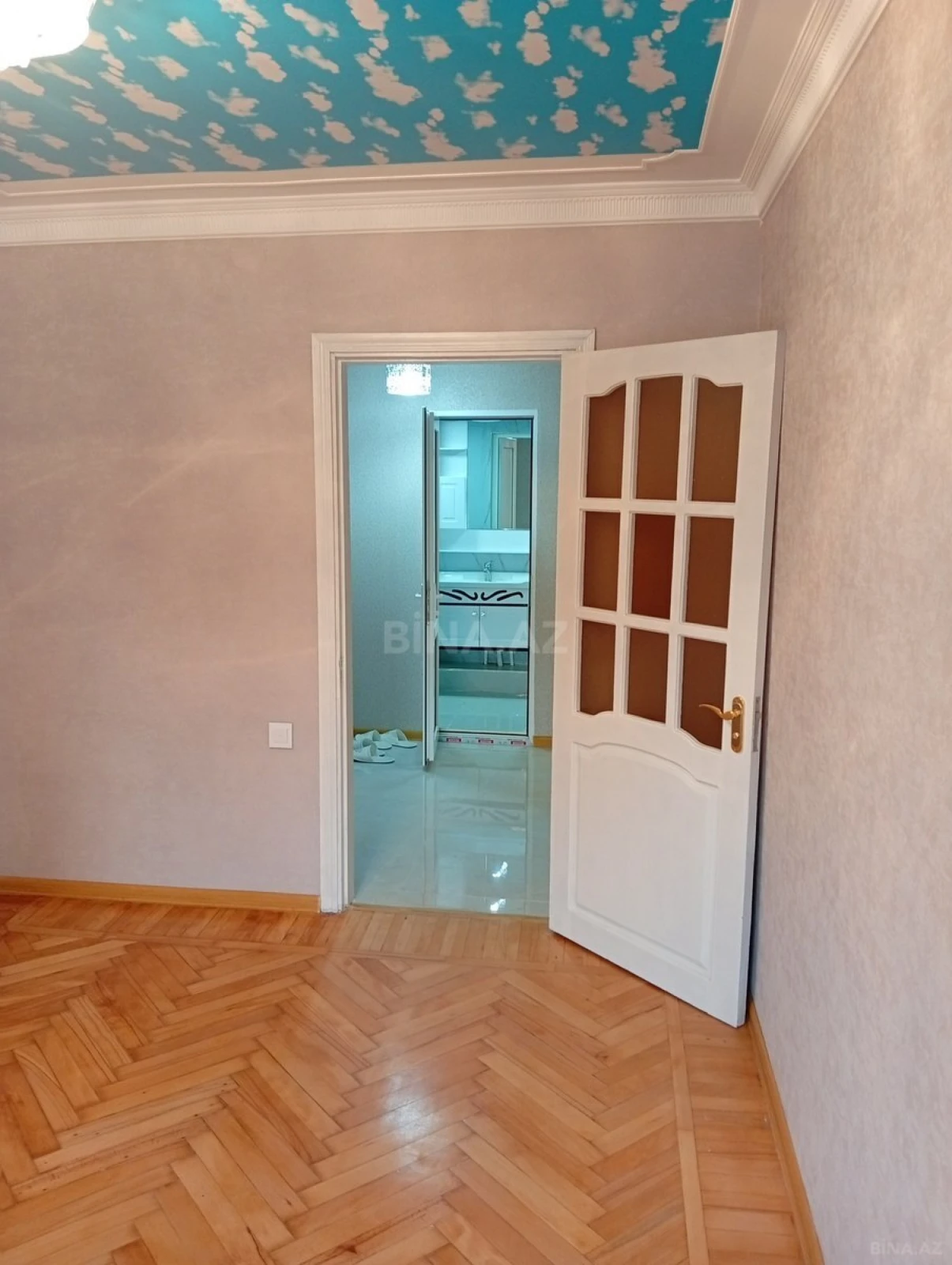 Satılır 2 otaqlı mənzil 65 m²