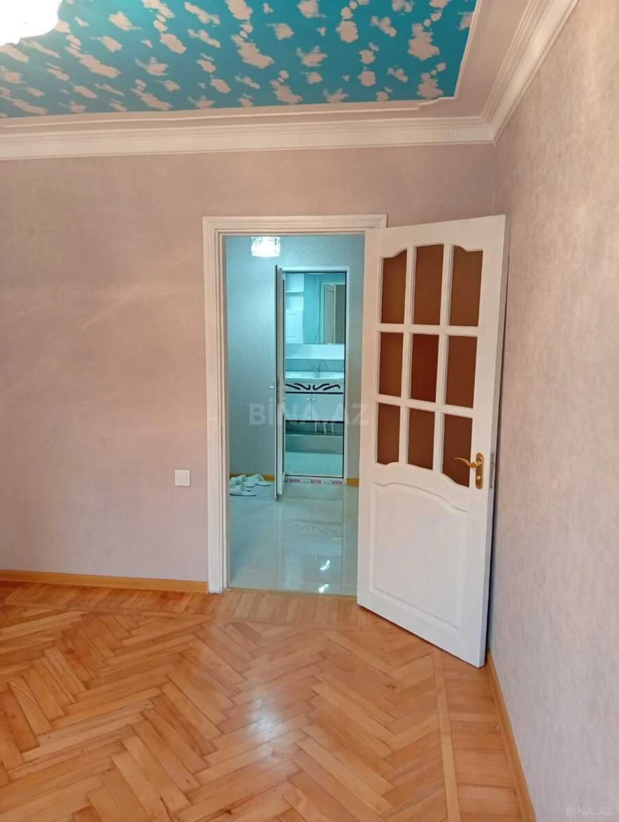 Satılır 2 otaqlı mənzil 65 m²