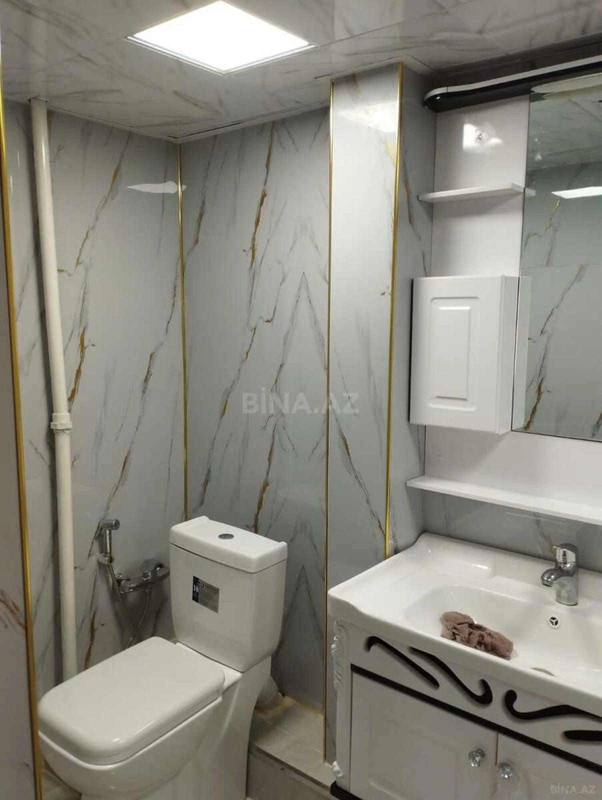 Satılır 2 otaqlı mənzil 65 m²