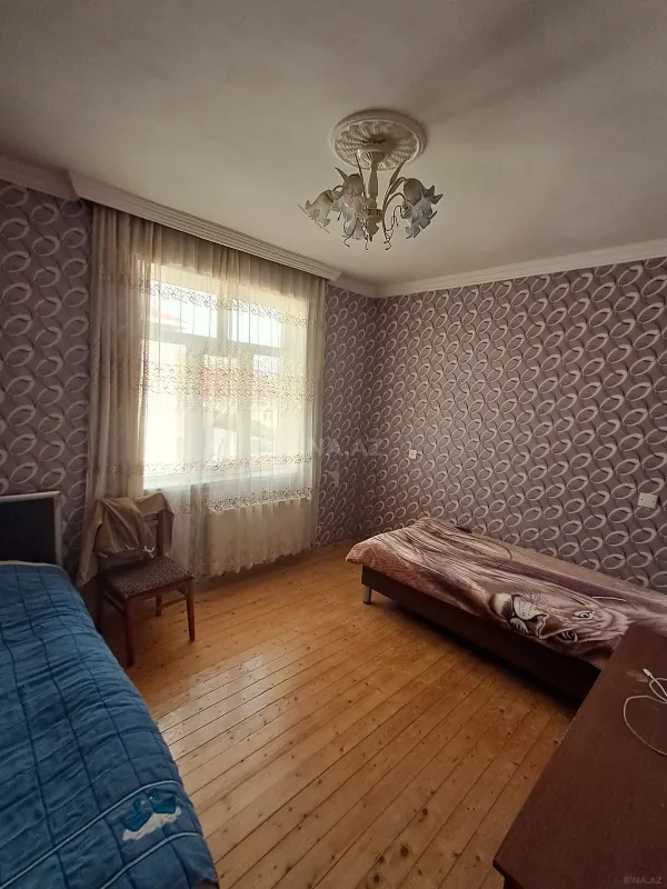 Satılır 5 otaqlı həyət evi 160 m²