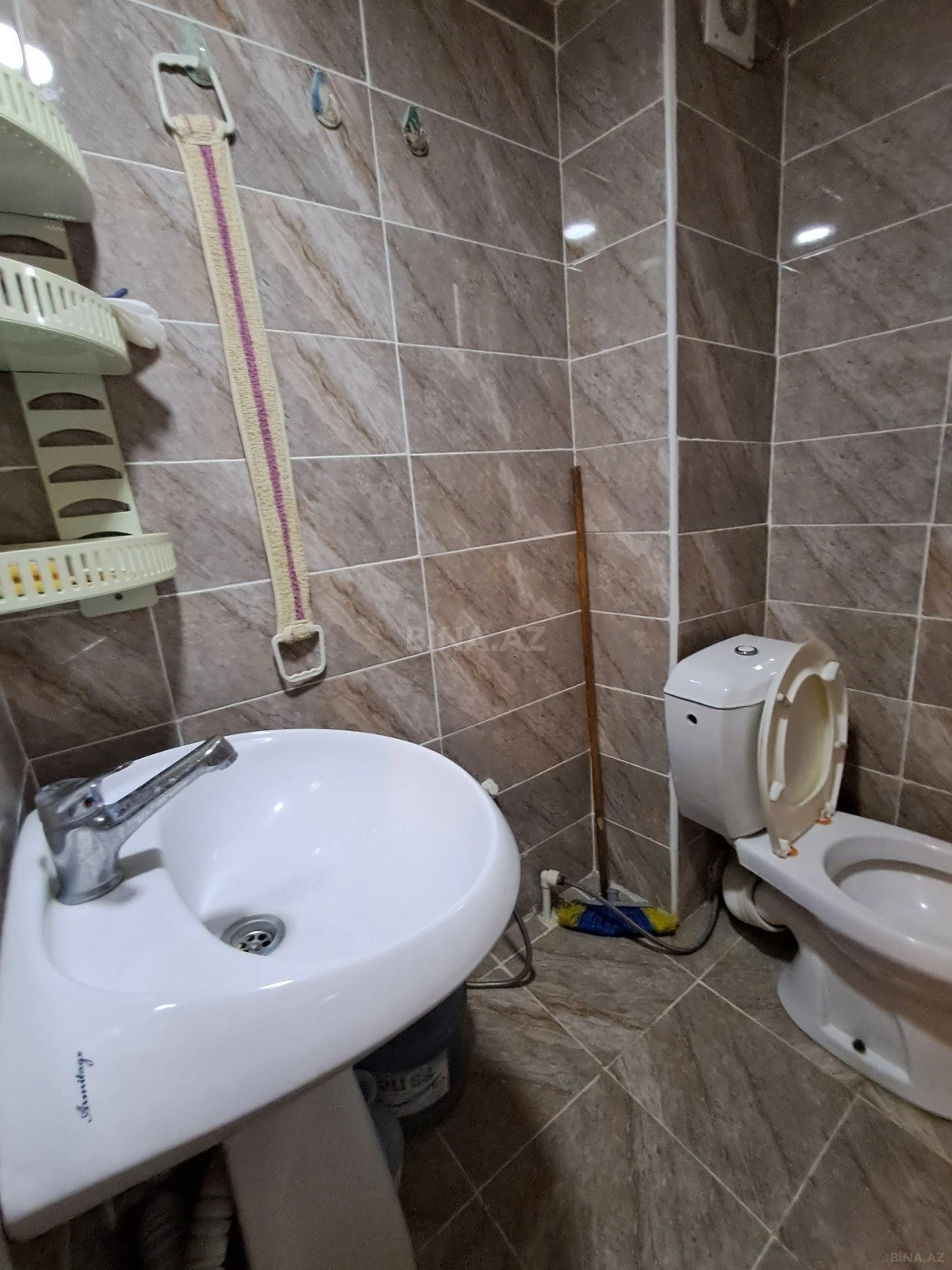 Satılır 5 otaqlı həyət evi 160 m²